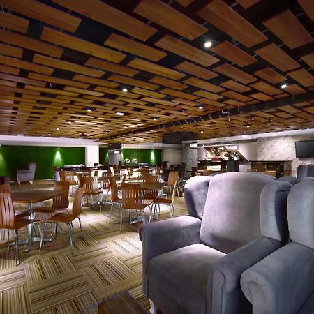 Favehotel Graha Agung Сурабая Екстериор снимка