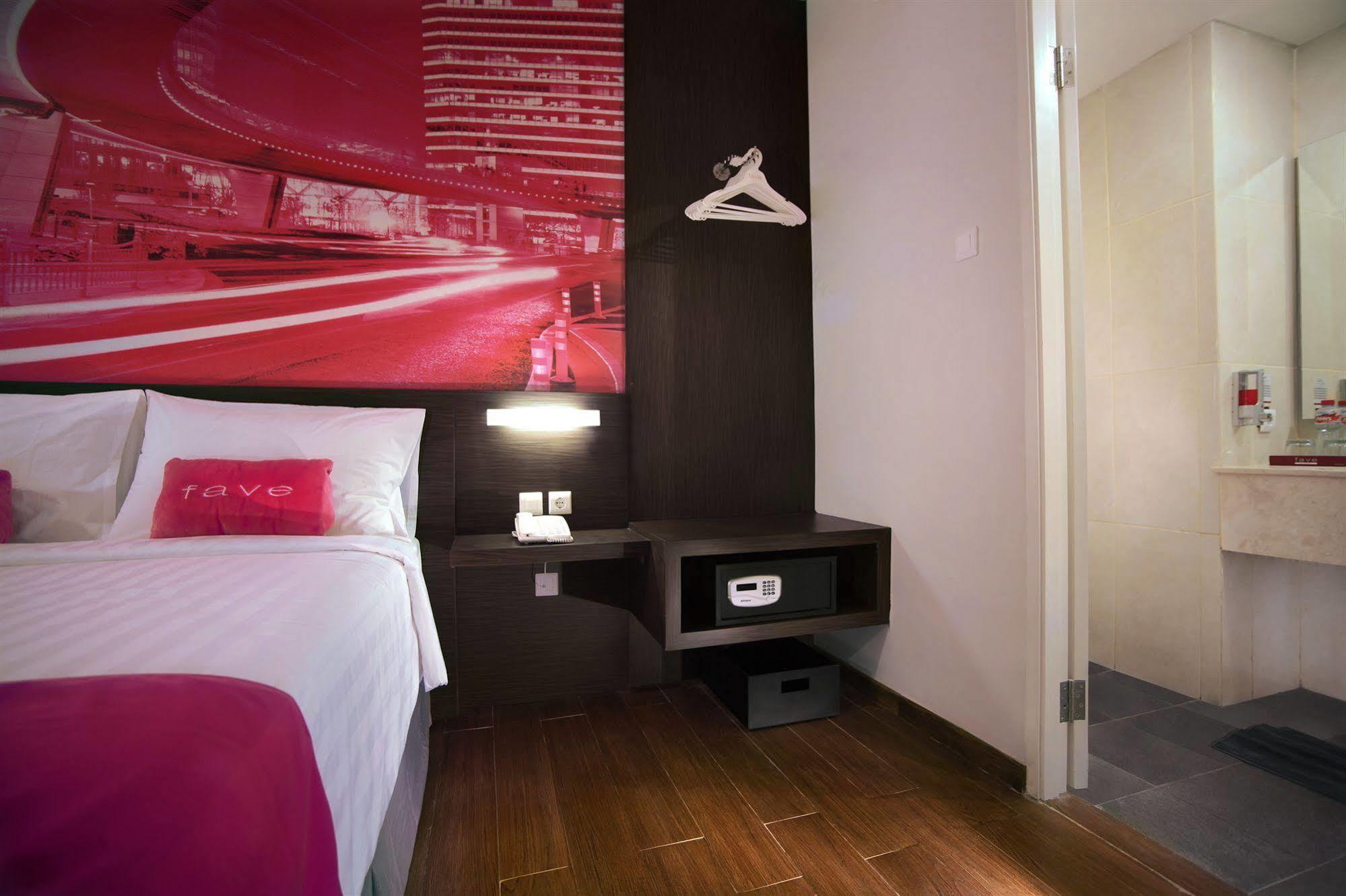 Favehotel Graha Agung Сурабая Екстериор снимка
